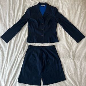 Metallic blue mini skirt suit set Adorable & flattering vintage 90s Rampage set